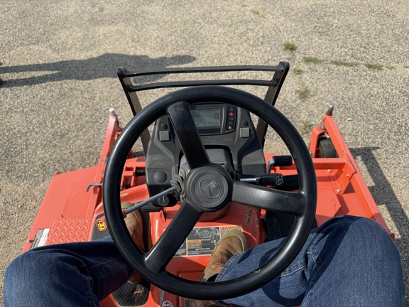 2016 Kubota F2690E (4th thumbnail)