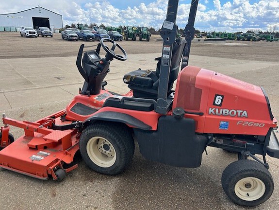 2016 Kubota F2690E (16th thumbnail)