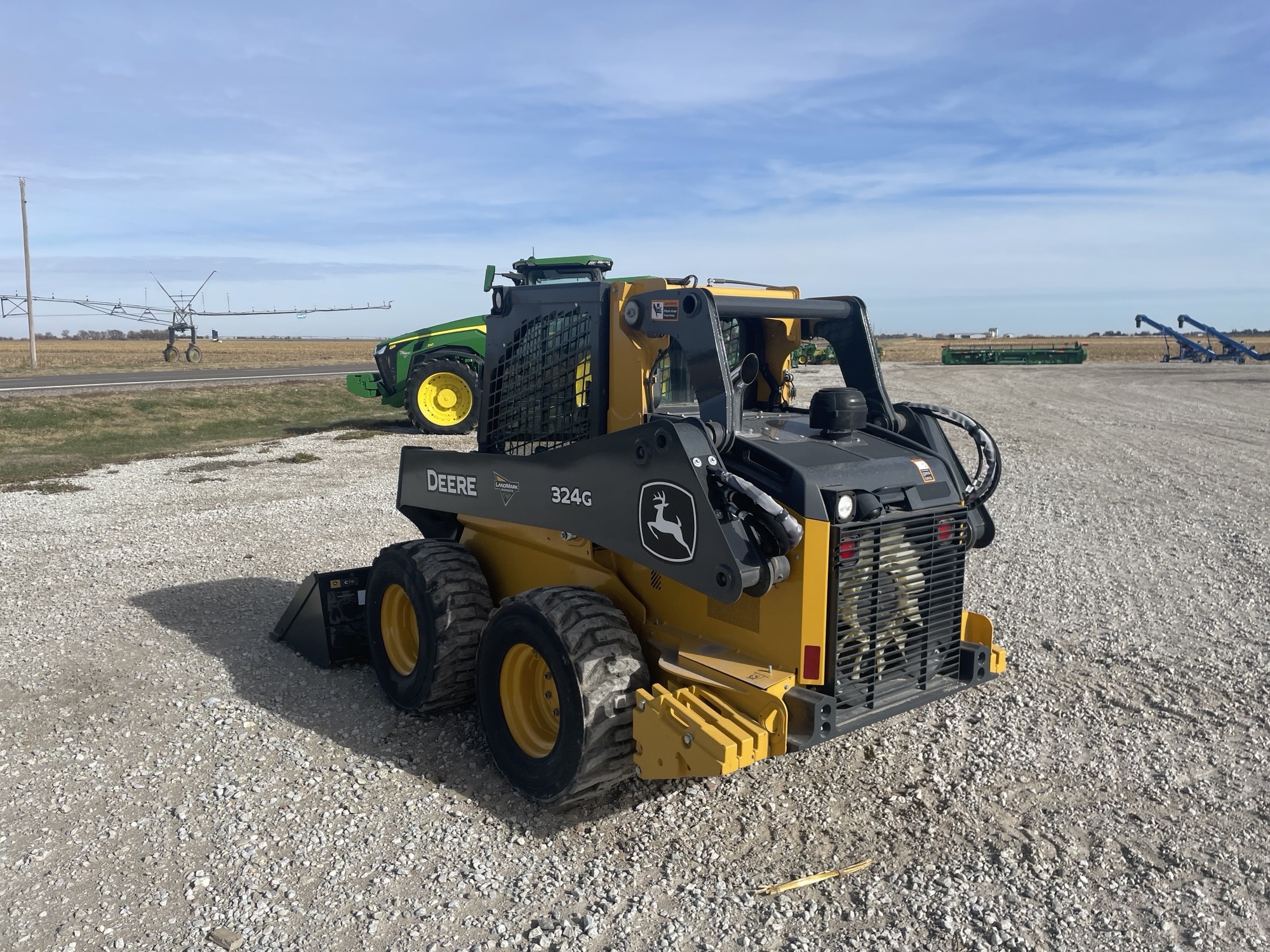 2023 John Deere 324G Image 3