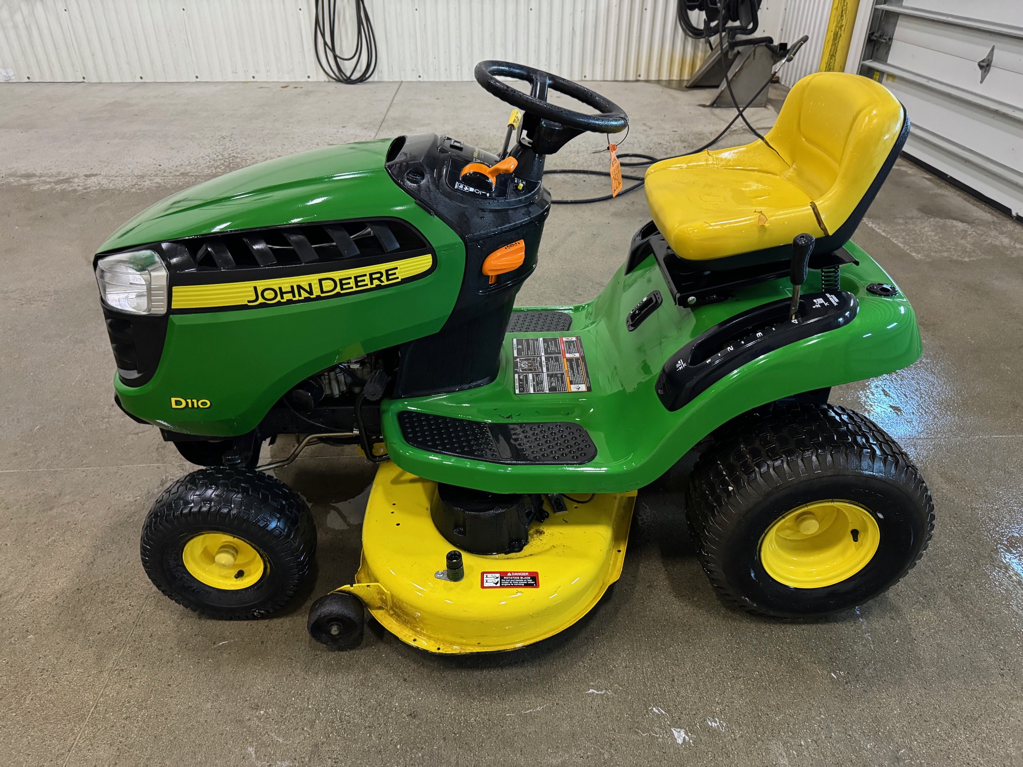 2012 John Deere D110 Image 2