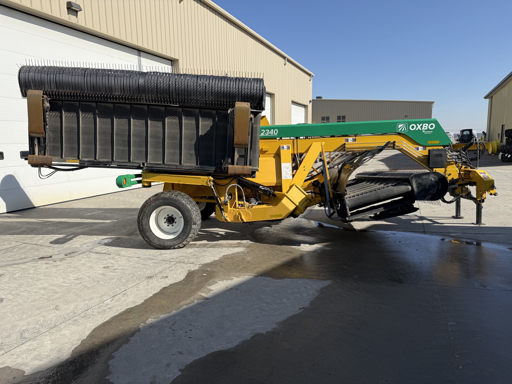 2021 Oxbo 2340 Image 2