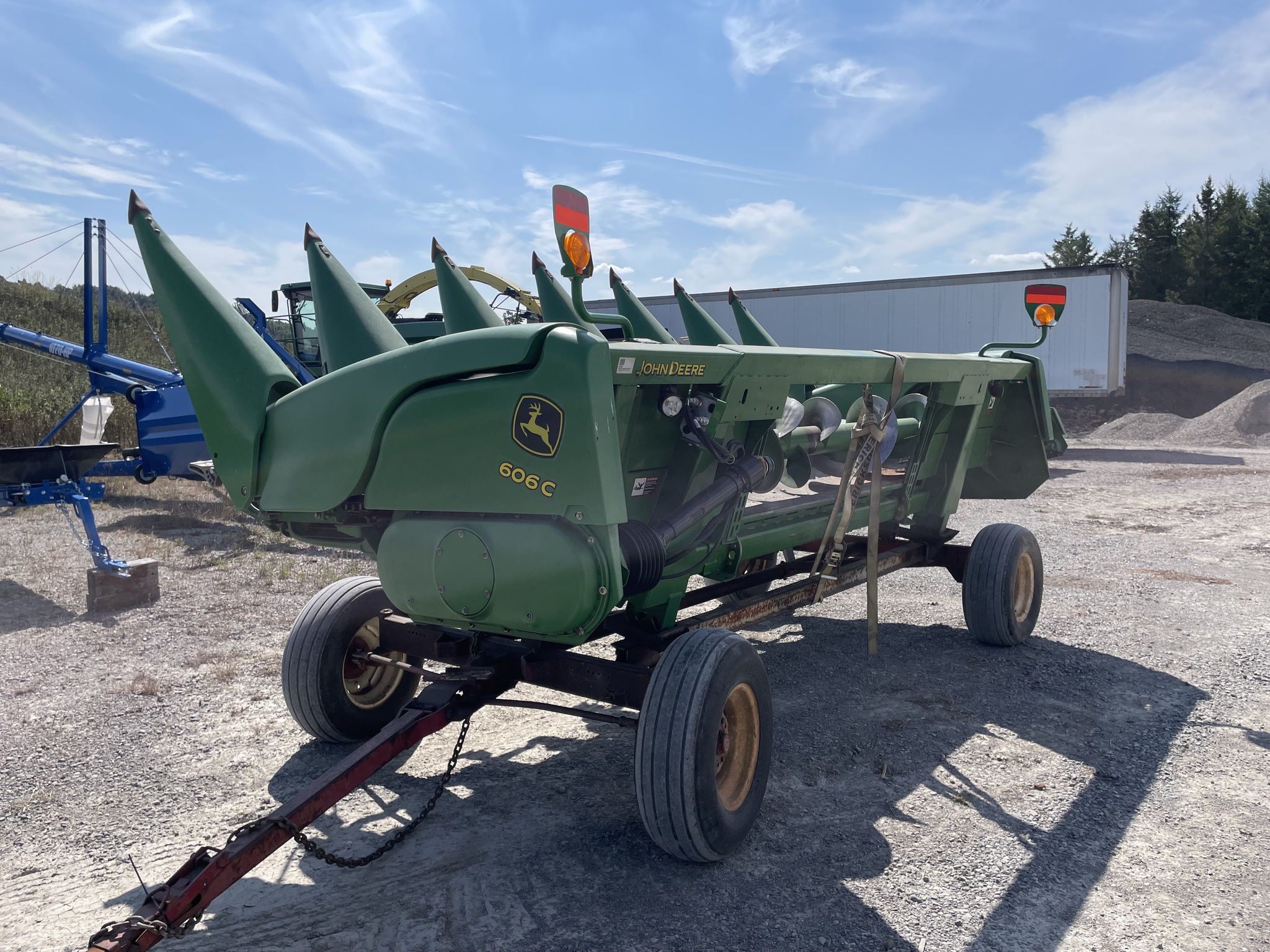 2010 John Deere 606C Image 3