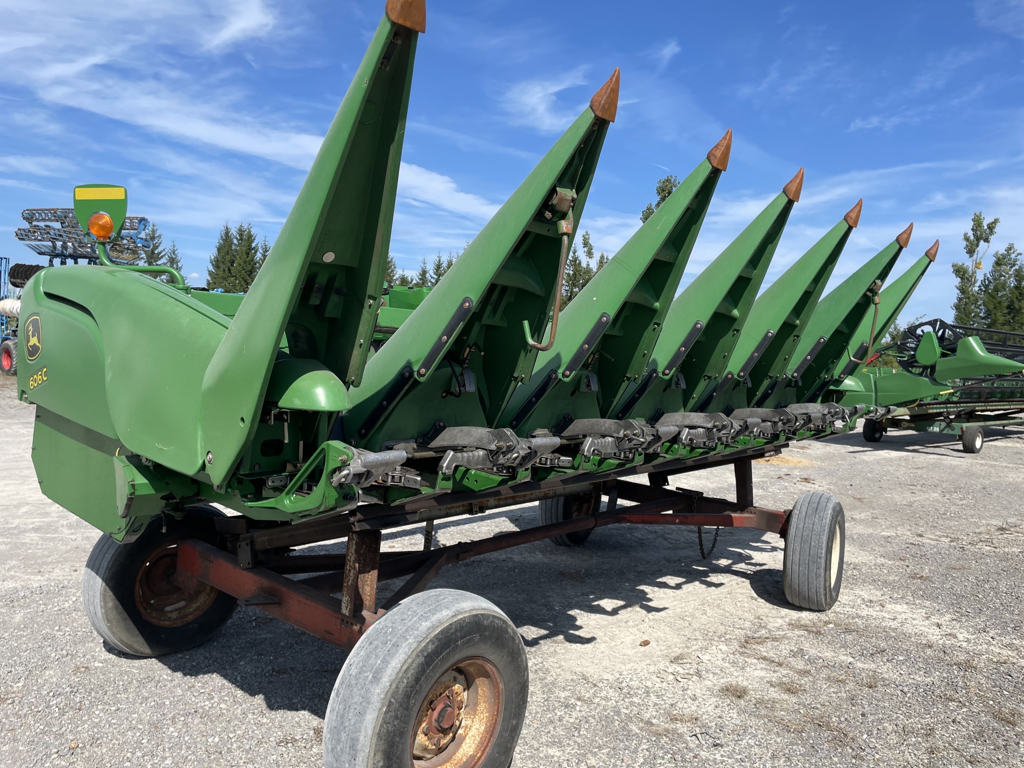 2010 John Deere 606C Image 1