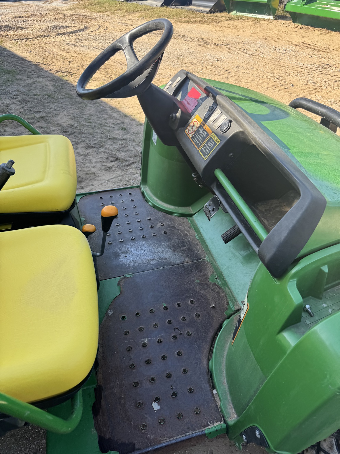 2018 John Deere TX 4X2 Image 7