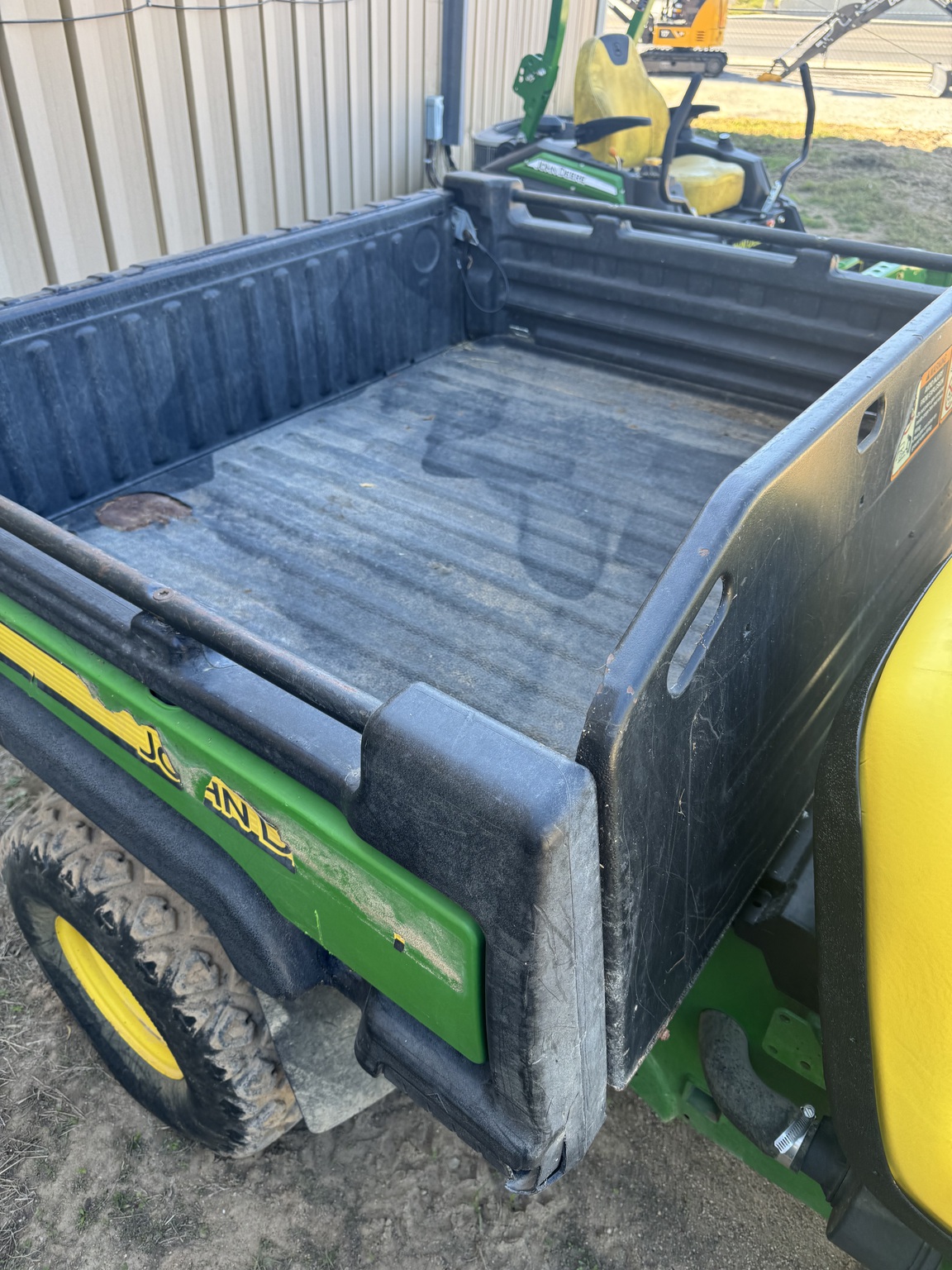 2018 John Deere TX 4X2 Image 11
