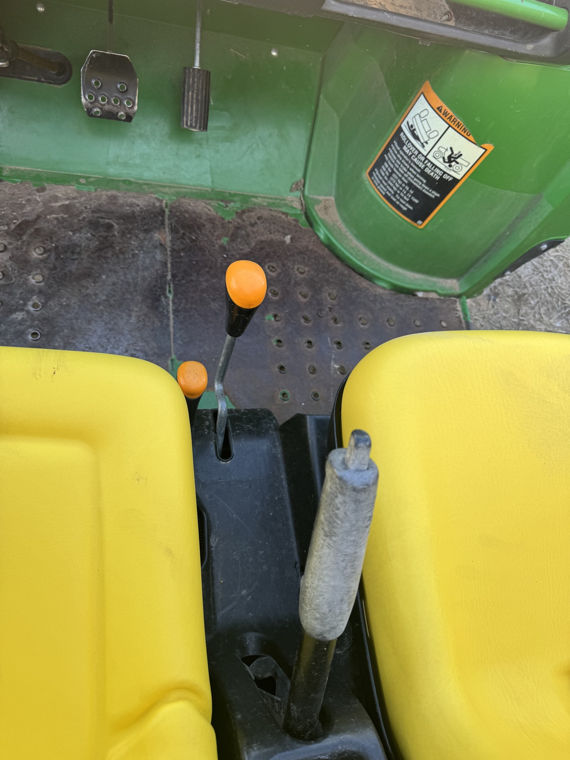 2018 John Deere TX 4X2 Image 13