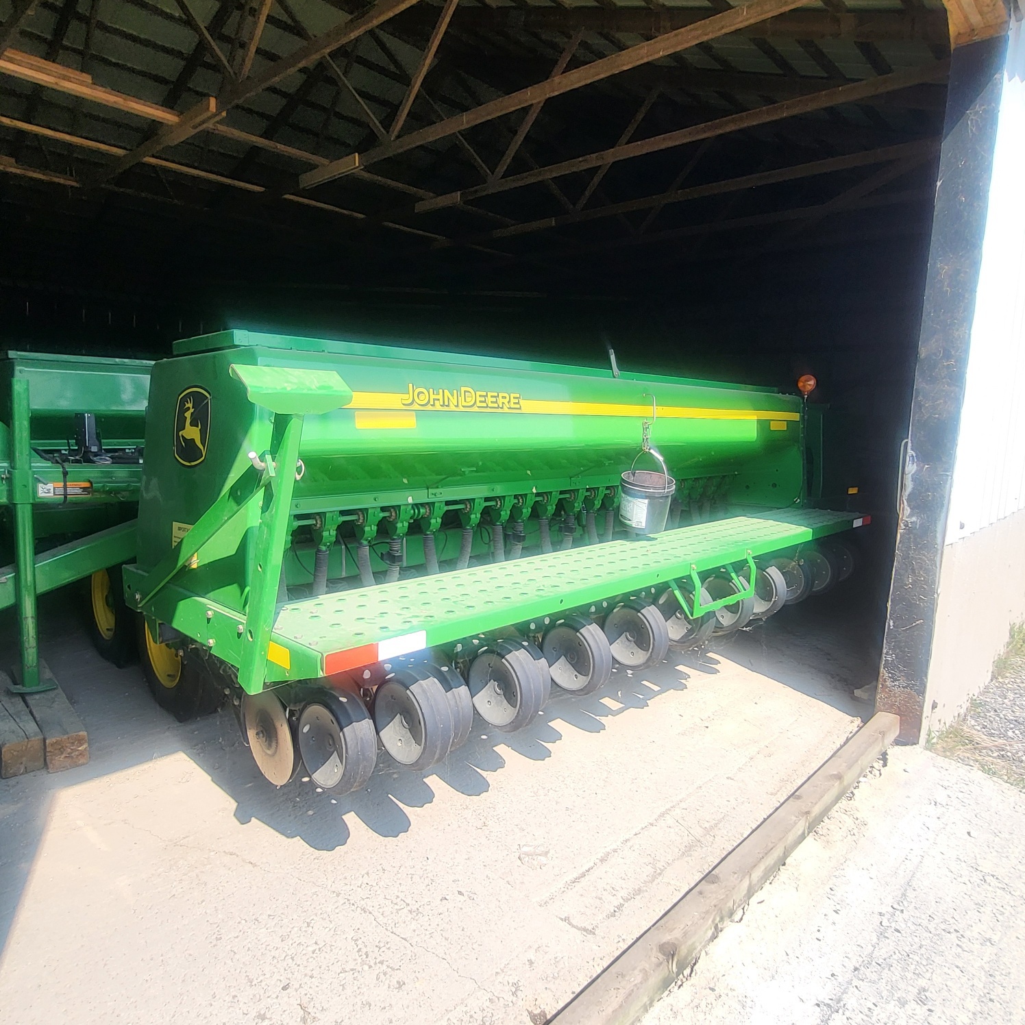 2009 John Deere 455 Box Drills