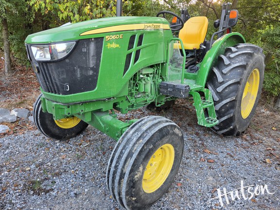 Photo of 2024 John Deere 5060E