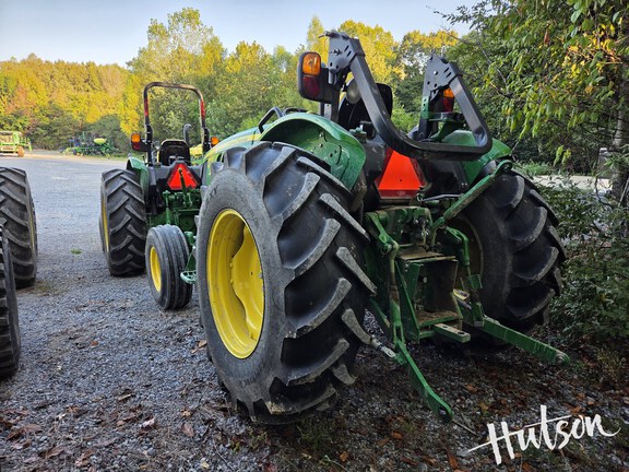 Photo of 2024 John Deere 5060E