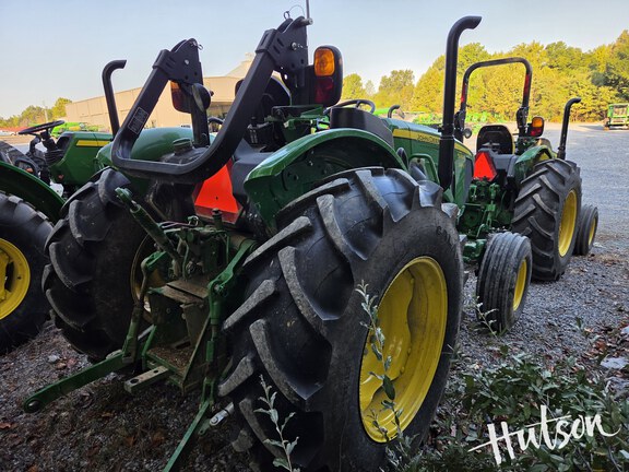 Photo of 2024 John Deere 5060E