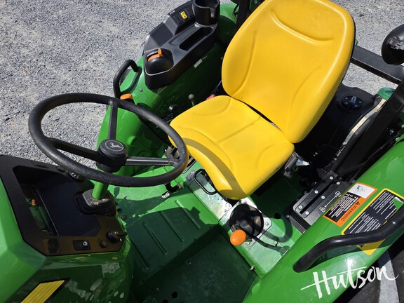 Photo of 2024 John Deere 5060E