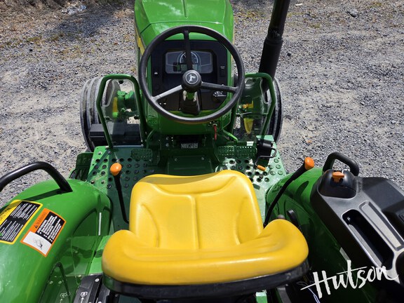 Photo of 2024 John Deere 5060E
