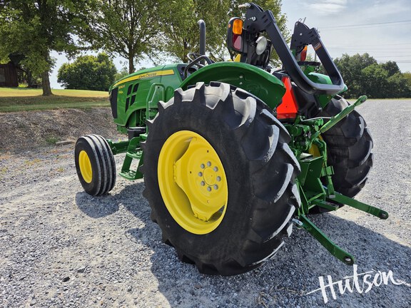Photo of 2024 John Deere 5060E