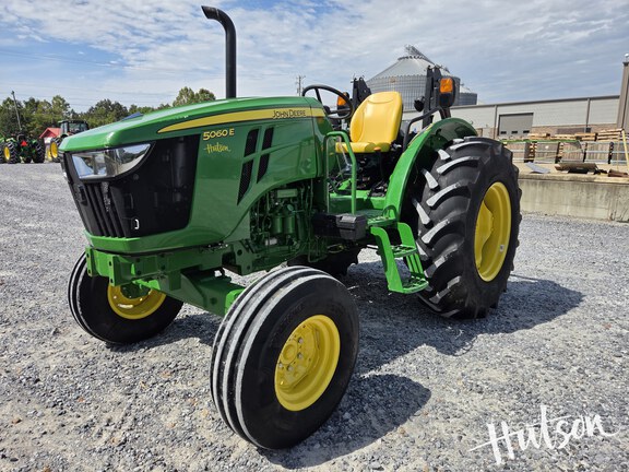Photo of 2024 John Deere 5060E