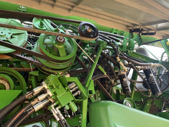 Used 2022 John Deere X9 1100 Combines at Horizon Ag & Turf in High Prairie, AB - Photo24