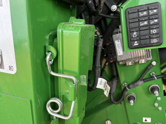 Used 2022 John Deere X9 1100 Combines at Horizon Ag & Turf in High Prairie, AB - Photo25