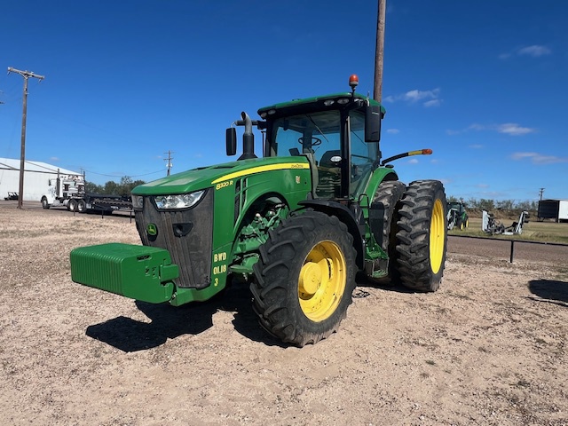 2018 John Deere 8320R Image 1