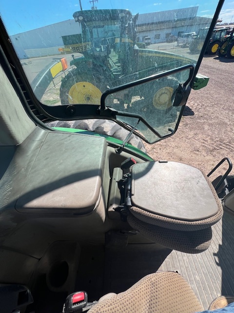 2018 John Deere 8320R Image 12