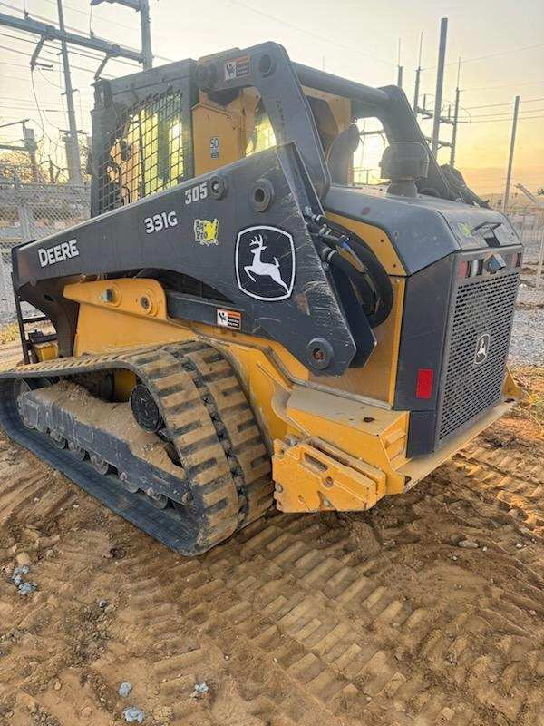 2020 John Deere 331G Image 3