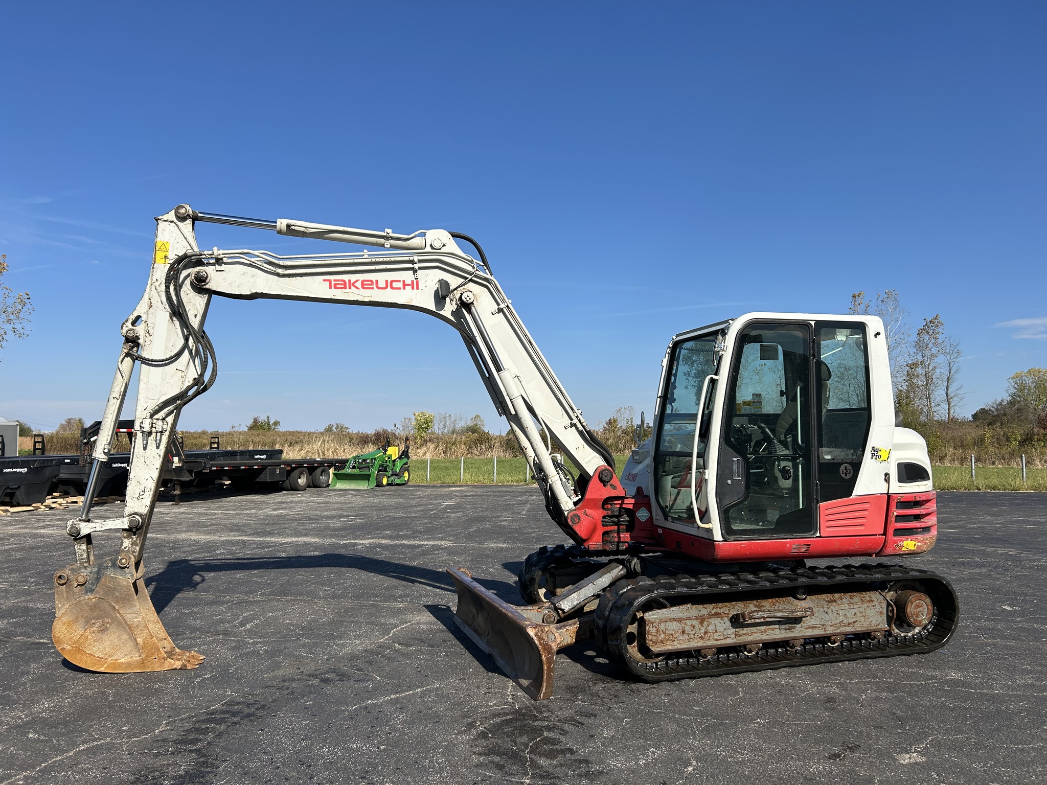 2017 Takeuchi TB290 Image 1