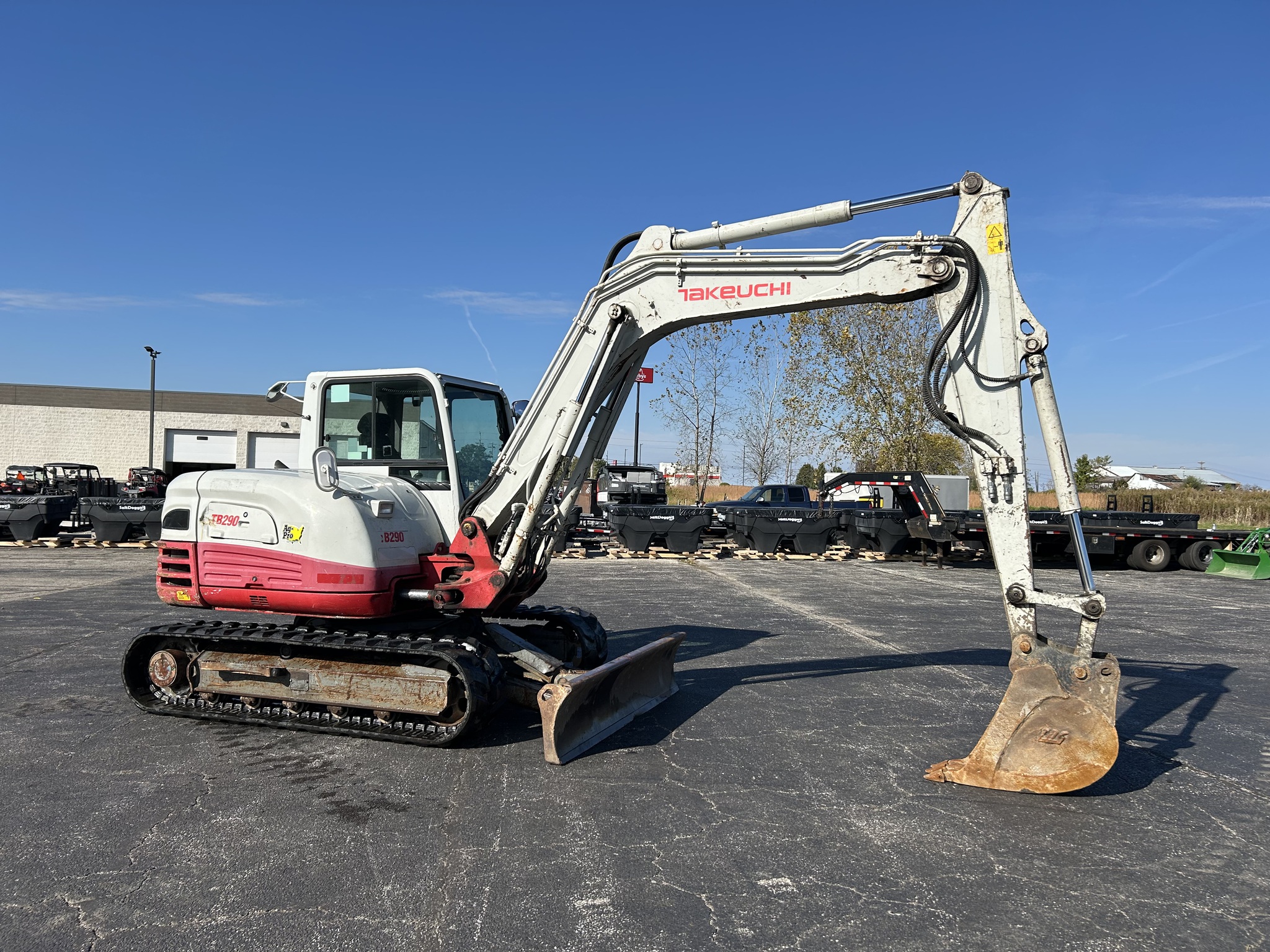2017 Takeuchi TB290 Image 4