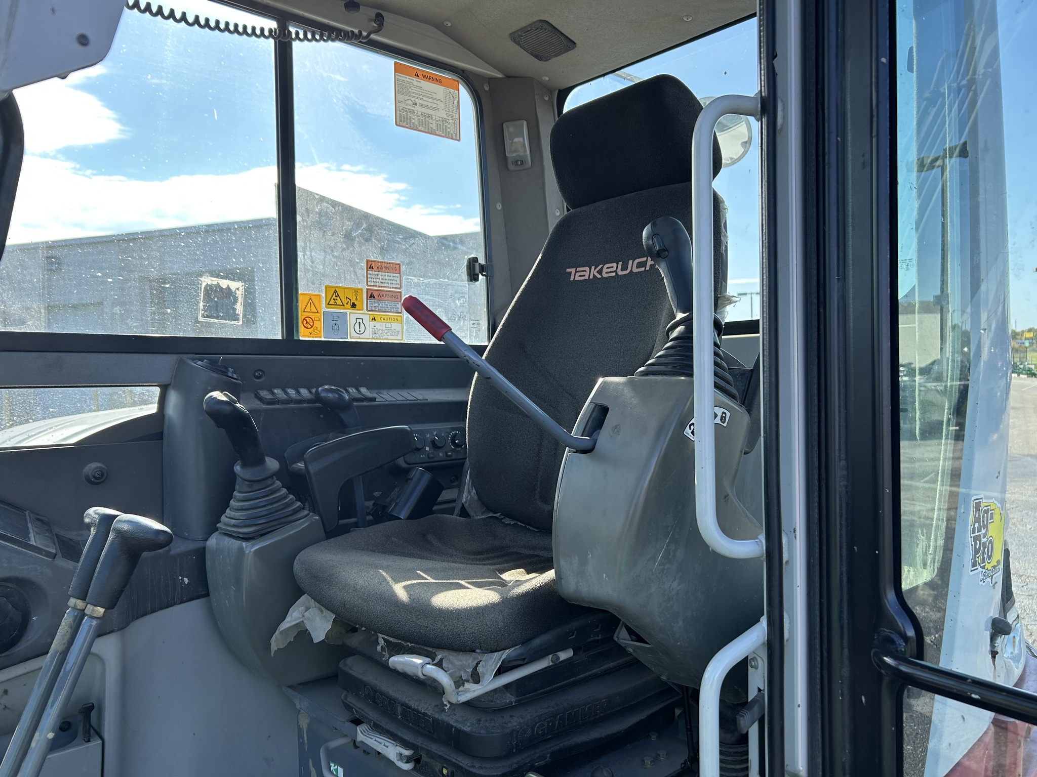 2017 Takeuchi TB290 Image 14