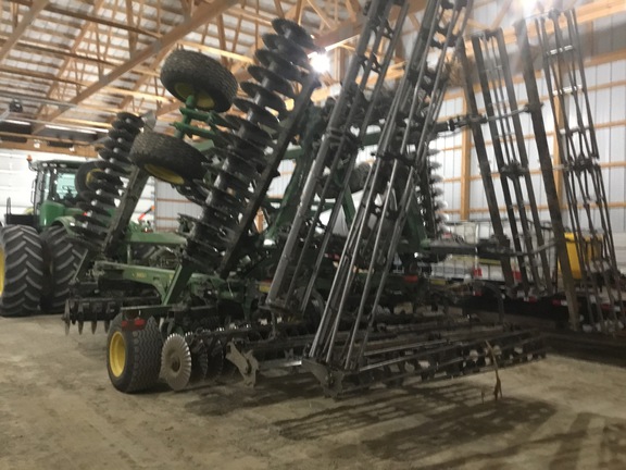 2022 John-Deere 2660VT