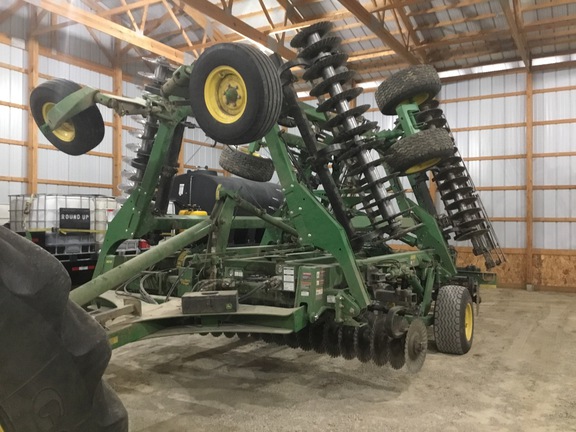 2022 John-Deere 2660VT