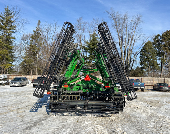 2022 John-Deere 2660VT