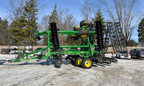 2022 John-Deere 2660VT