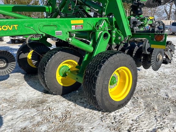 2022 John-Deere 2660VT