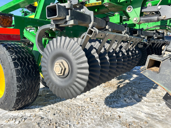 2022 John-Deere 2660VT