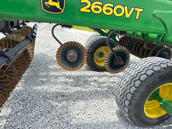 2022 John-Deere 2660VT