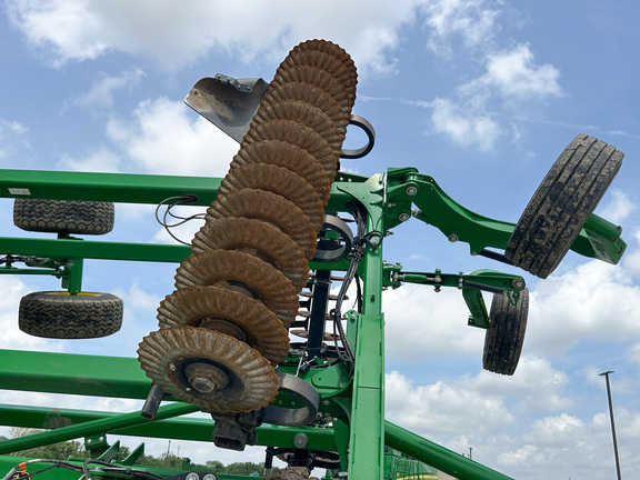 2022 John-Deere 2660VT