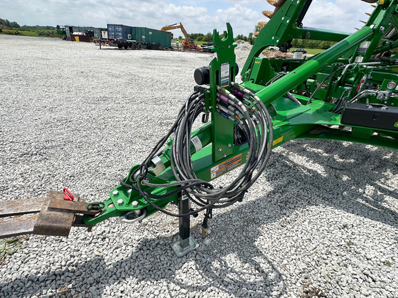 2022 John-Deere 2660VT