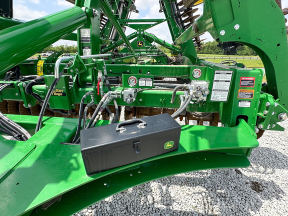 2022 John-Deere 2660VT