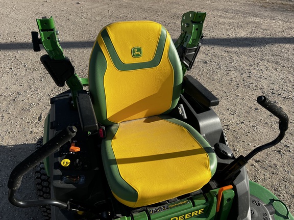 2025 John Deere Z530R - Photo17