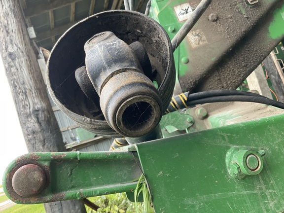 Photo of 2012 John Deere 946