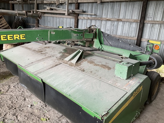 Photo of 2012 John Deere 946