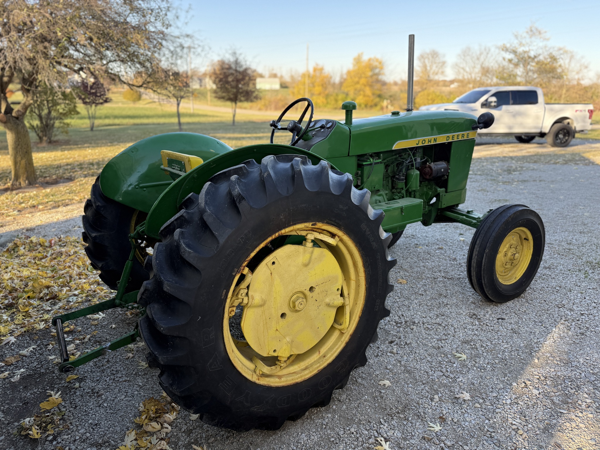 1963 John Deere 1010 Image 6