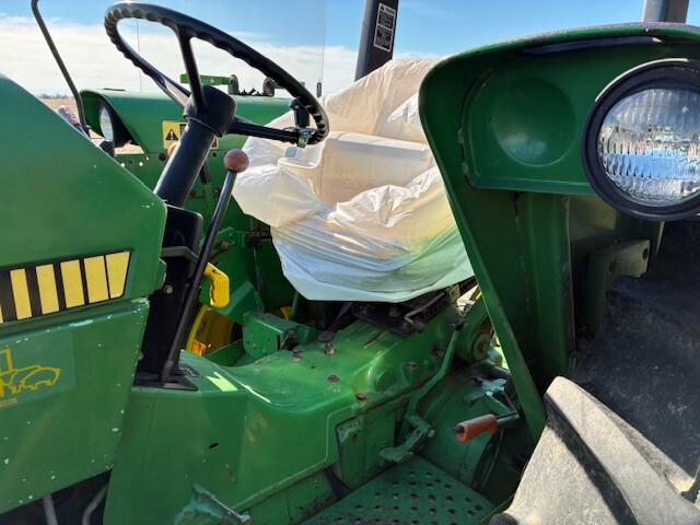 Used 1990 John Deere 2555 Utility Tractors at Koenig Equipment in Greensburg, IN - PhotoXL5