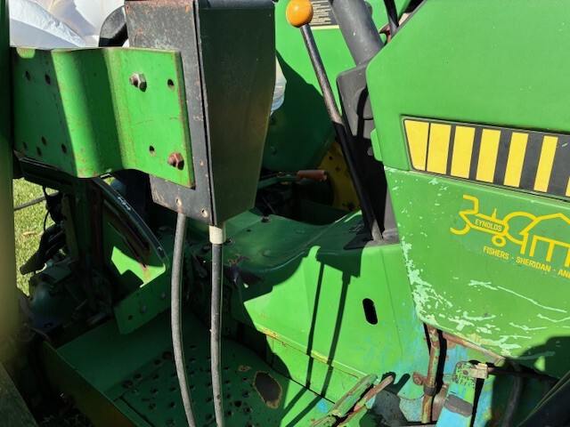 Used 1990 John Deere 2555 Utility Tractors at Koenig Equipment in Greensburg, IN - PhotoXL7