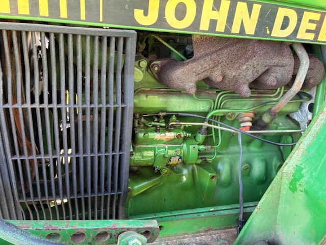 Used 1990 John Deere 2555 Utility Tractors at Koenig Equipment in Greensburg, IN - PhotoXL9