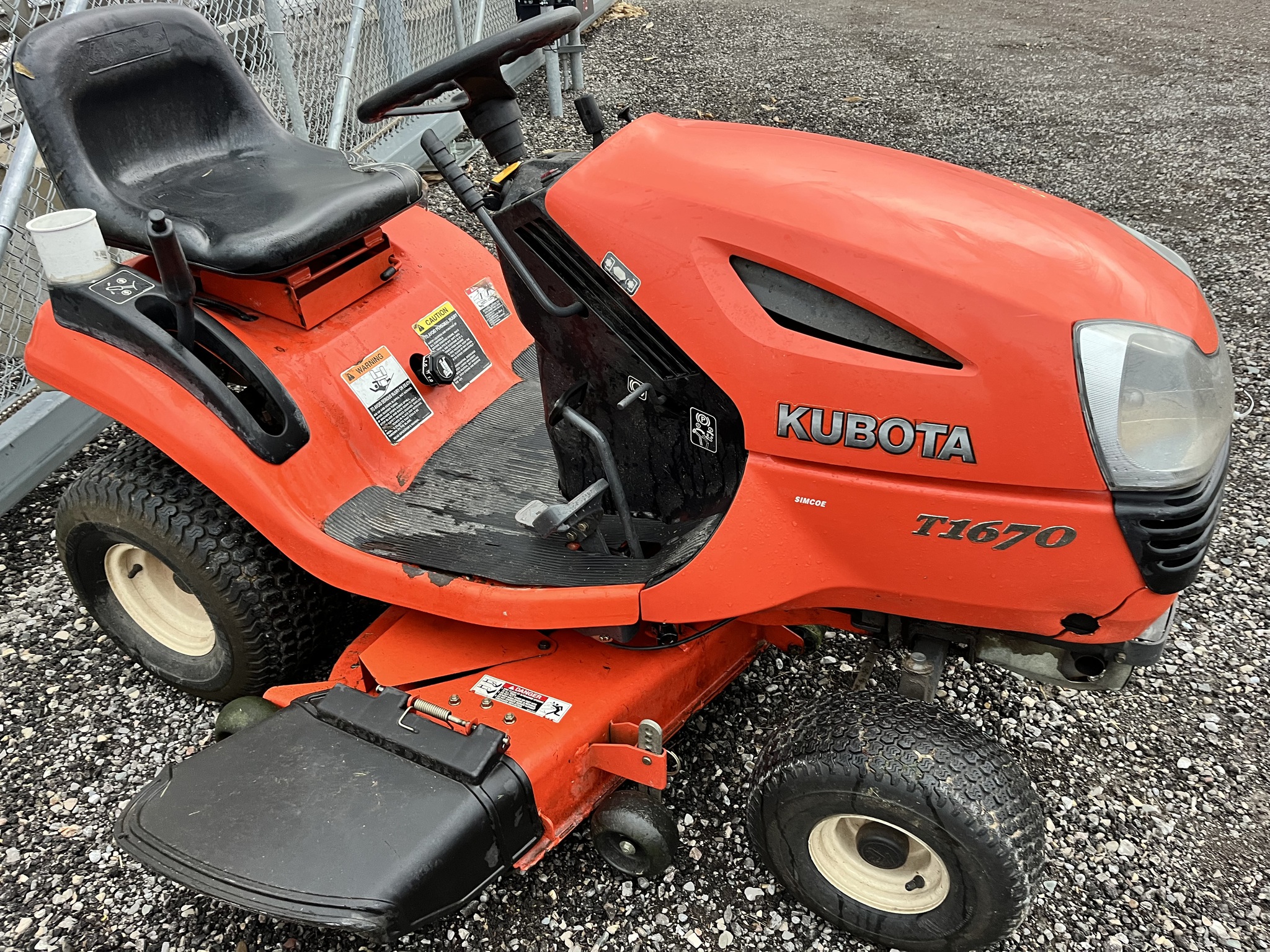 2006 Kubota T1670 Image 1