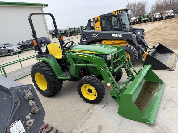 2025 John Deere 3038E - Photo2