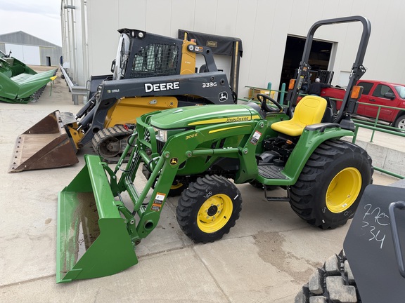 2025 John Deere 3038E - Photo5