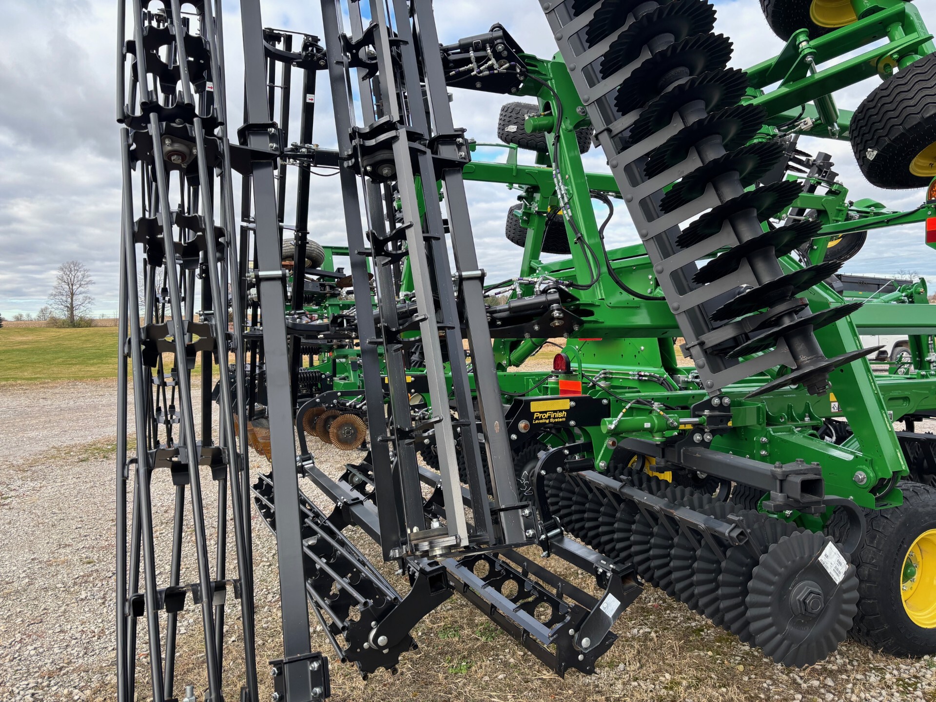 2022 John Deere 2660VT Image 5