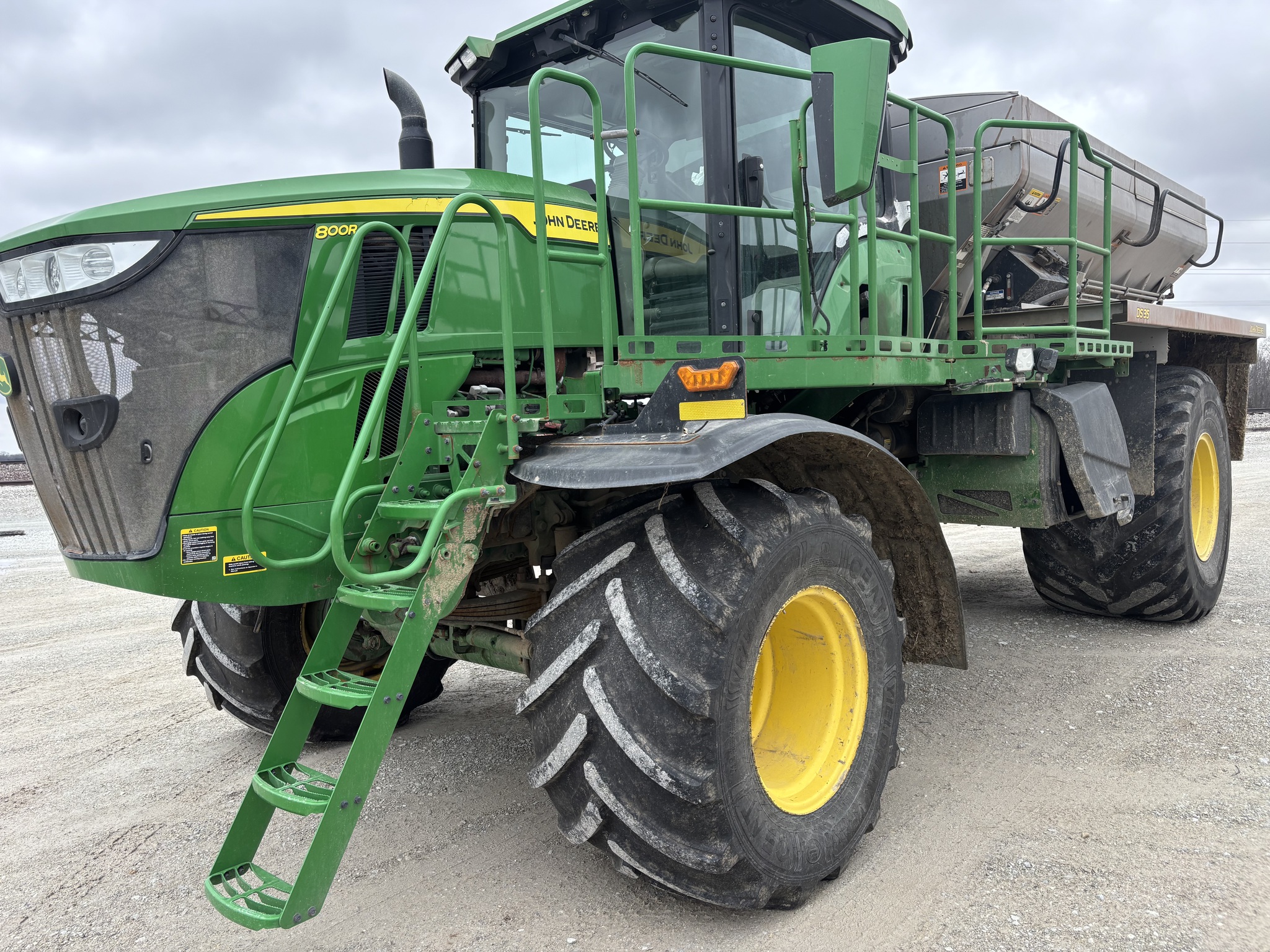 Used 2023 John Deere 800R Self Propelled Applicators at Koenig Equipment in Greenfield, IN - PhotoXL0