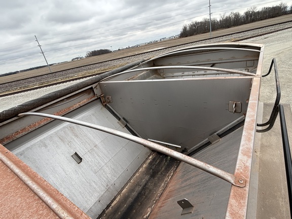 Used 2023 John Deere 800R Self Propelled Applicators at Koenig Equipment in Greenfield, IN - Photo13