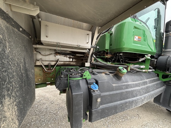 Used 2023 John Deere 800R Self Propelled Applicators at Koenig Equipment in Greenfield, IN - Photo12